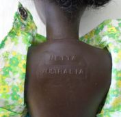 les poupées ne sont pas toutes marquées